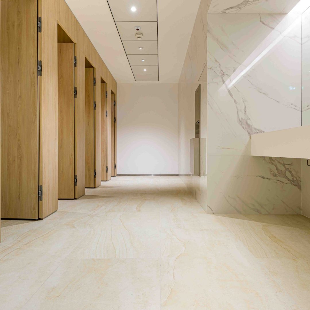 U_CENTER-24
